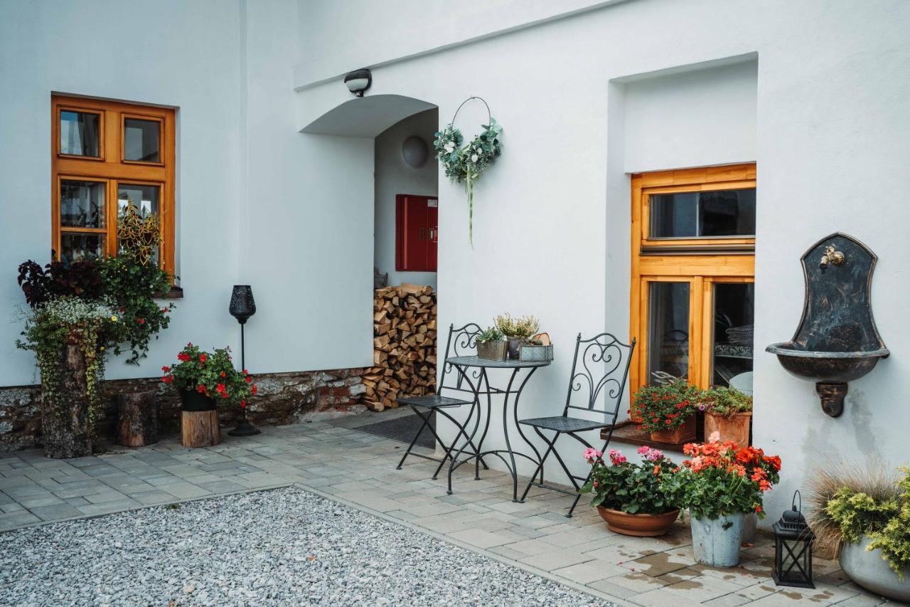 Cakyho Kuria - Mezonetovy Apartman S Krbom A Saunami Smižany Exteriör bild