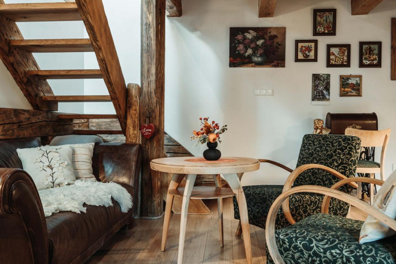 Cakyho Kuria - Mezonetovy Apartman S Krbom A Saunami Smižany Exteriör bild