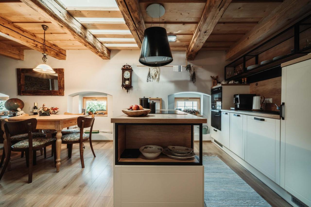 Cakyho Kuria - Mezonetovy Apartman S Krbom A Saunami Smižany Exteriör bild