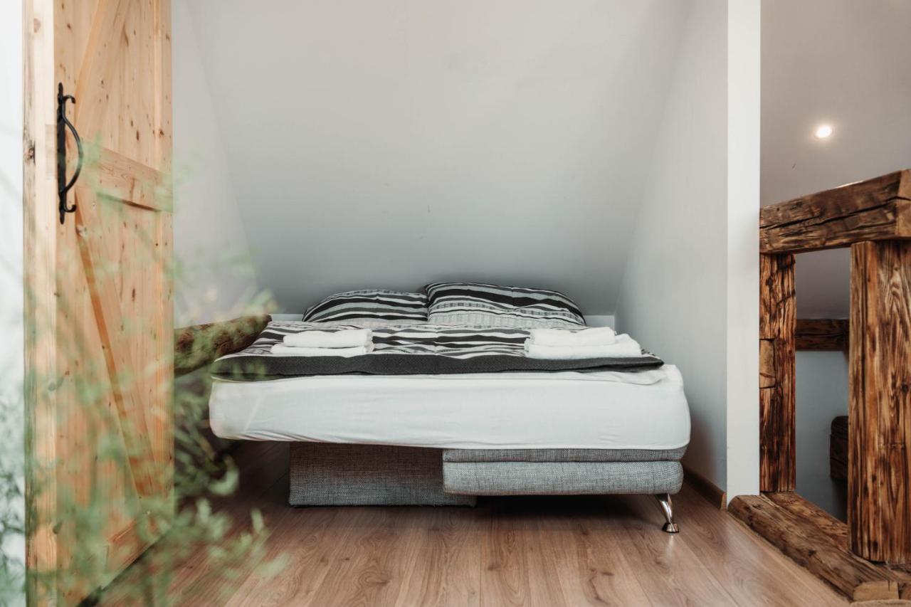 Cakyho Kuria - Mezonetovy Apartman S Krbom A Saunami Smižany Exteriör bild